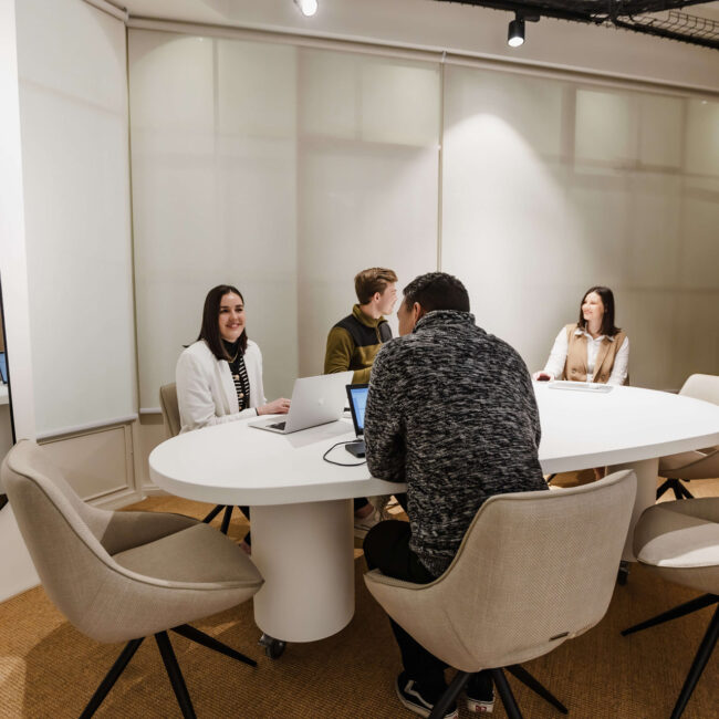 Space-Case-Church-Street-boardroom-11